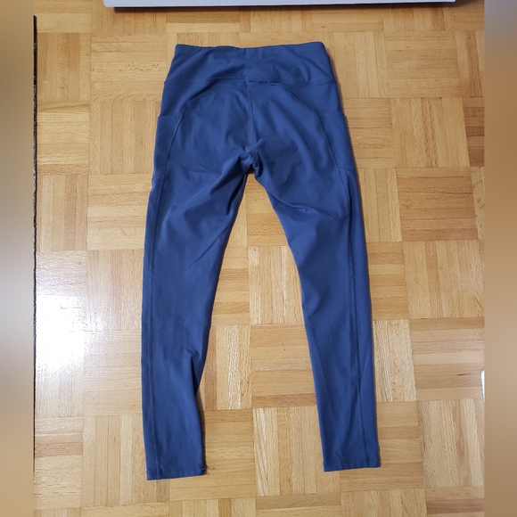 High Rise 7/8 Legging with Pockets - Picture 2 of 4